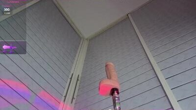 yivi_3 public webcam profile photo 9