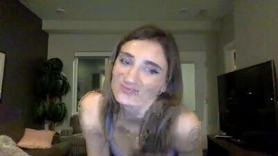 yogagirl777 public webcam profile photo 2