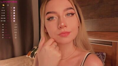 yolandabertha public webcam profile photo 2