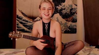 yoliverse public webcam profile photo 3