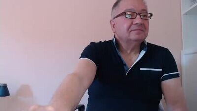 you6me public webcam profile photo 3