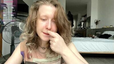 your_coraline_ public webcam profile photo 2