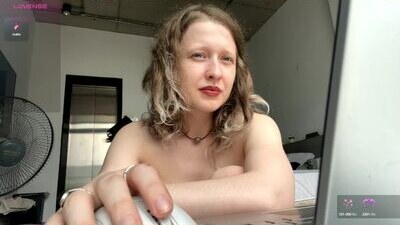 your_coraline_ public webcam profile photo 7
