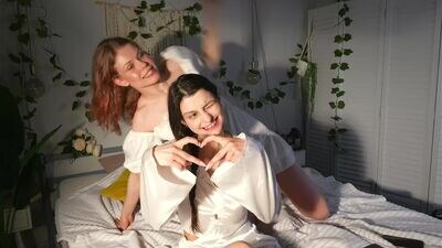 your_fav_girls public webcam profile photo 3