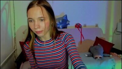 your_leslie public webcam profile photo 10