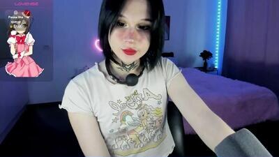 your_little_eva public webcam profile photo 3