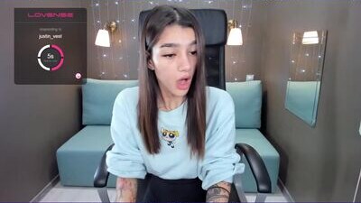 your_petite_dream public webcam profile photo 9