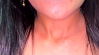 your_priya_77 public webcam profile photo 6