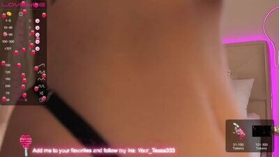 your_tessa public webcam profile photo 4