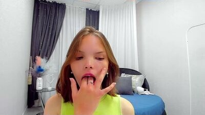 your_tiana public webcam profile photo 7