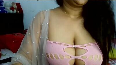 yourashawari public webcam profile photo 5
