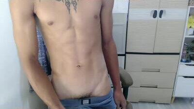 yourasian_eric public webcam profile photo 5