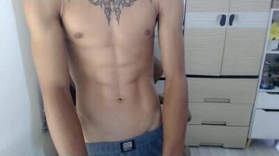 yourasian_eric public webcam profile photo 10