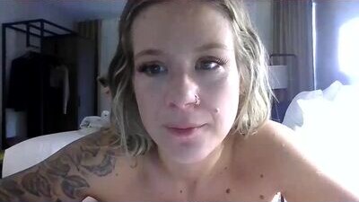 yourlittlewhore2024 public webcam profile photo 7