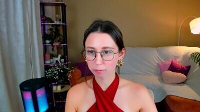 yourlovelystoryy public webcam profile photo 2