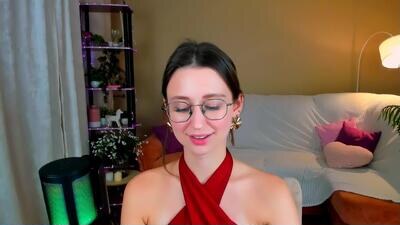 yourlovelystoryy public webcam profile photo 3
