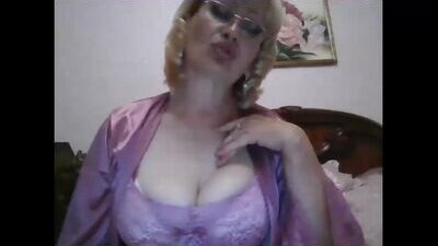 yours_mom public webcam profile photo 8