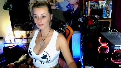 yoursecretgirlfriend963 public webcam profile photo 3