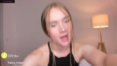 yourshydreams public webcam profile photo 10