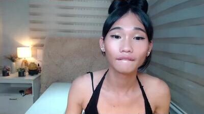 yoursluttyashxx public webcam profile photo 6