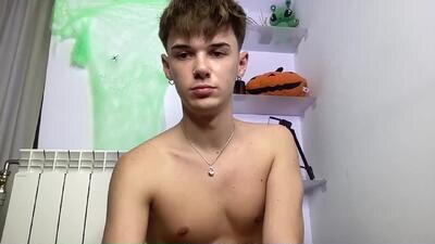 yoursweetyguy public webcam profile photo 4