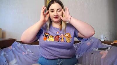 yourswetiegirl public webcam profile photo 2
