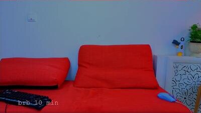 yrshela public webcam profile photo 8