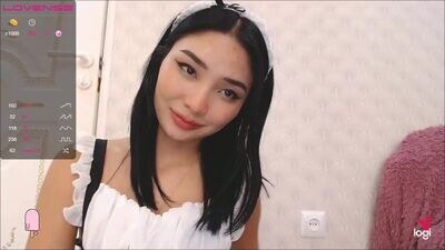 yui_mei public webcam profile photo 2