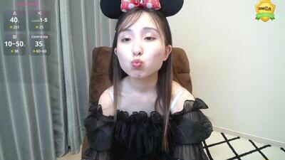 yui_x public webcam profile photo 4