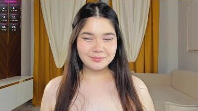 yummmym public webcam profile photo 10