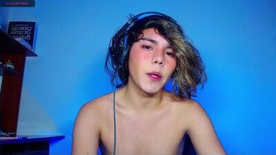 yummy_na public webcam profile photo 4