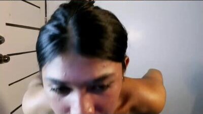 yummymika public webcam profile photo 10