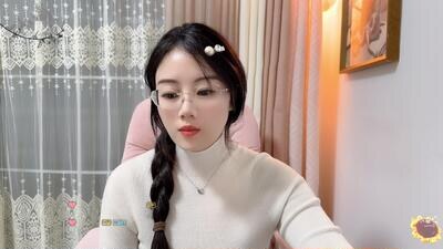 yuner0715 public webcam profile photo 3