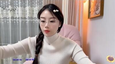 yuner0715 public webcam profile photo 5