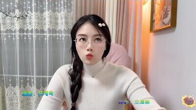 yuner0715 public webcam profile photo 8