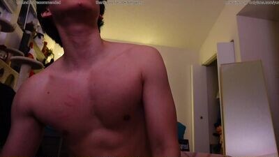 yungricewang public webcam profile photo 3