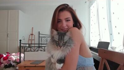 yuppiyulia public webcam profile photo 5