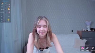 yuuki_yuuki_ public webcam profile photo 4