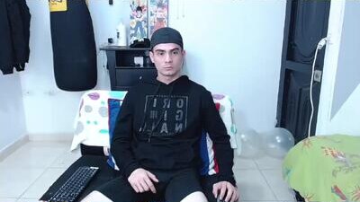 zac_efront public webcam profile photo 6