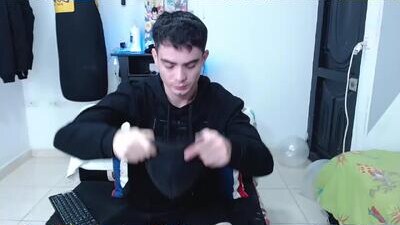 zac_efront public webcam profile photo 7
