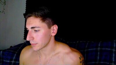 zach_rhyder public webcam profile photo 3
