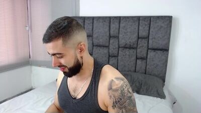 zack_froone public webcam profile photo 3