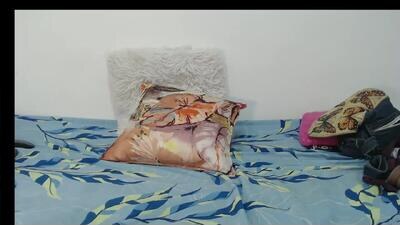 zahhysims public webcam profile photo 3
