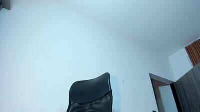 zahra_rose public webcam profile photo 3