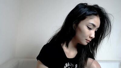 zai_zai public webcam profile photo 3