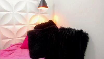 zaira_sweet4 public webcam profile photo 4