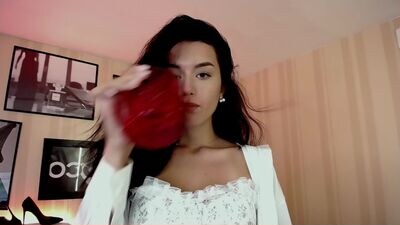 zara_larison public webcam profile photo 2