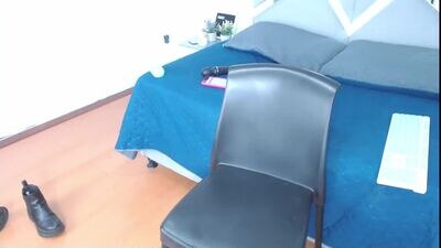 zaradames_ public webcam profile photo 3