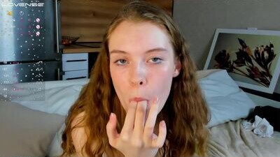 zarafeltham public webcam profile photo 7