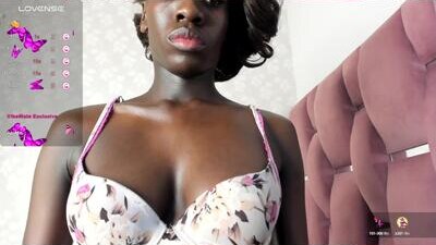 zella_brown public webcam profile photo 7